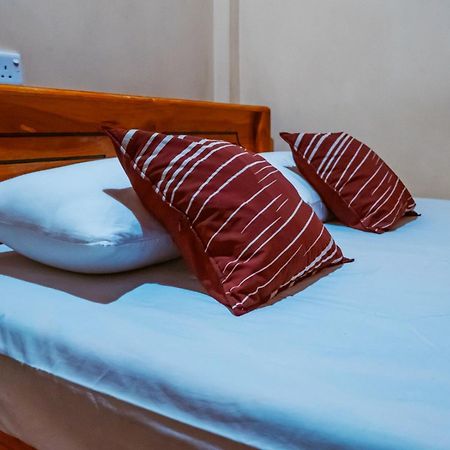 Viveka Inn Guest And Yala Safari Тіссамахарама Екстер'єр фото
