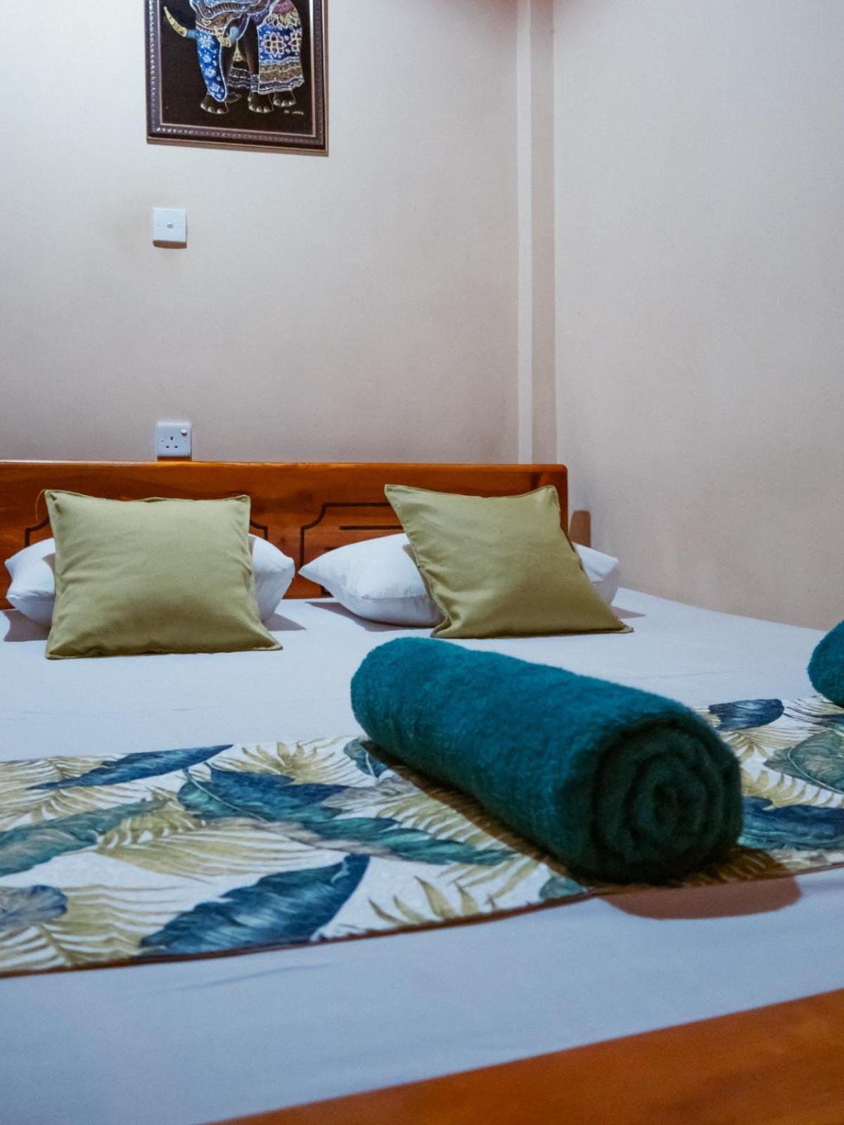 Viveka Inn Guest And Yala Safari Тіссамахарама Екстер'єр фото